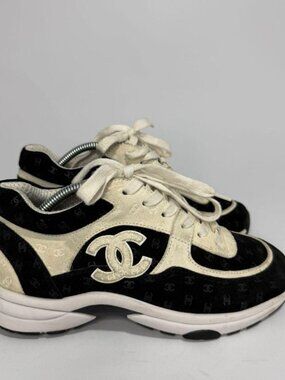 Chanel CC Logo Trainers Sneakers Black Ivory Size 37 US 7